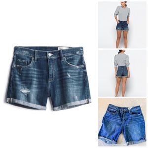 NWOT Womens Distressed Jean Shorts size 28